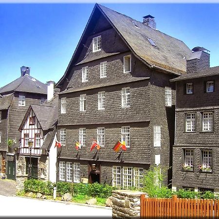 Hotel Graf Rolshausen มอนเชา ภายนอก รูปภาพ