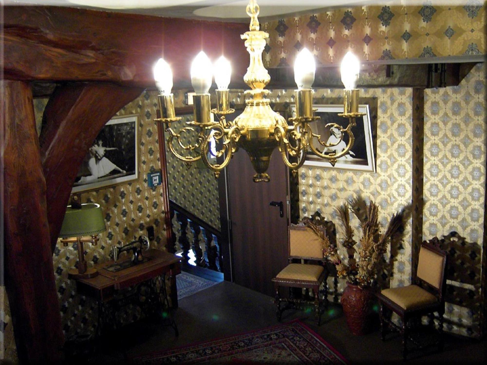 Hotel Graf Rolshausen มอนเชา ภายนอก รูปภาพ