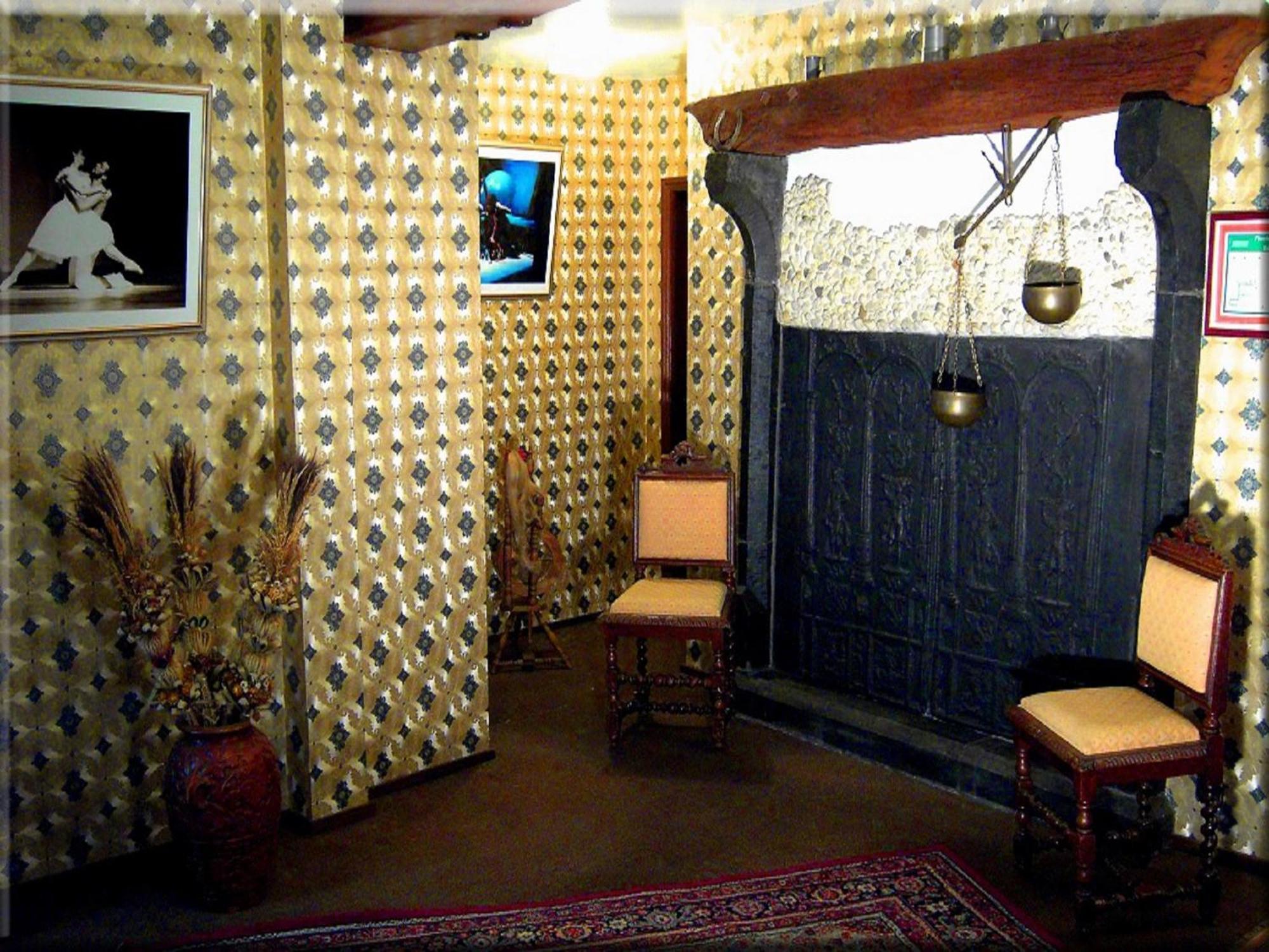 Hotel Graf Rolshausen มอนเชา ภายนอก รูปภาพ