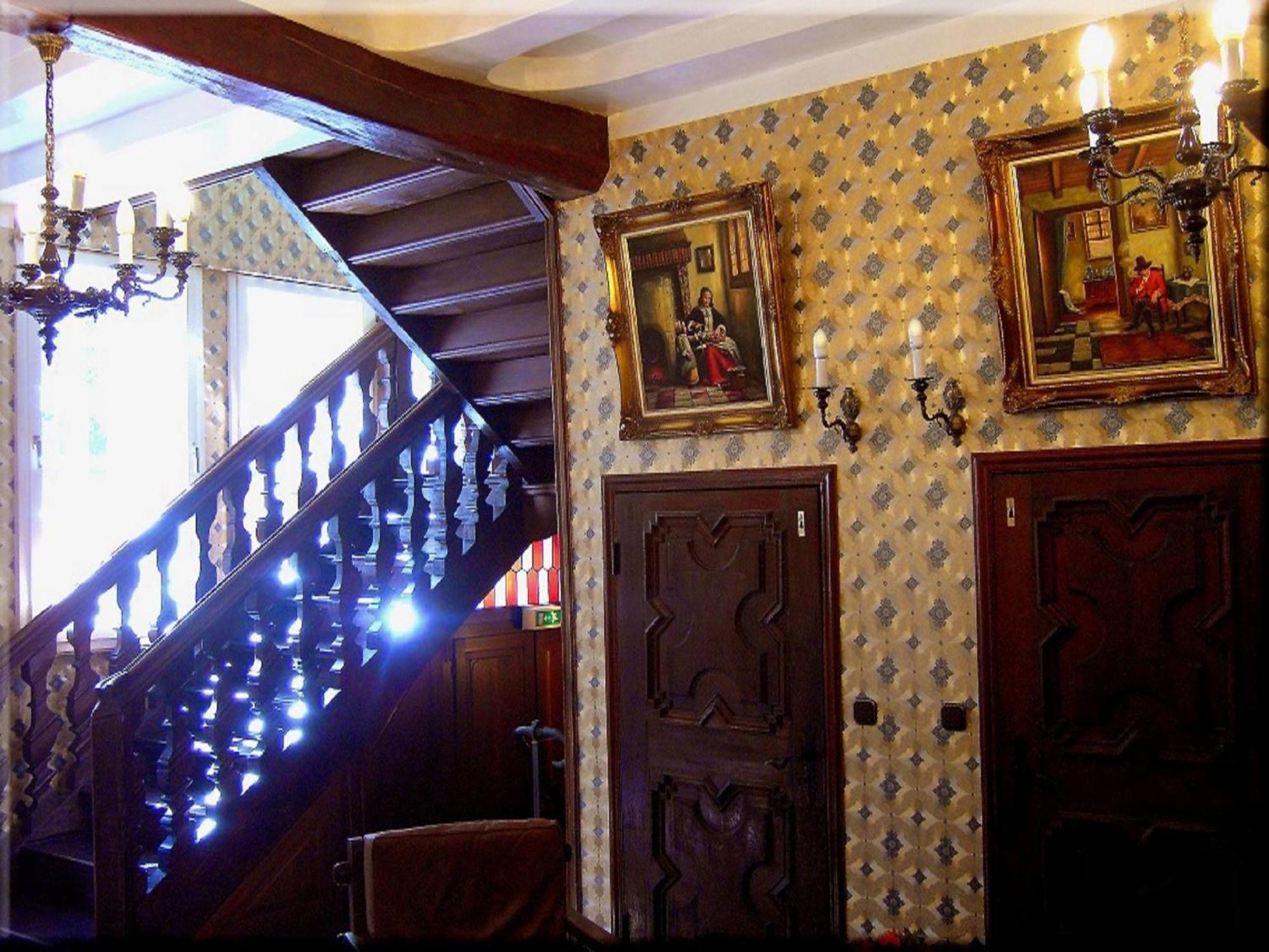 Hotel Graf Rolshausen มอนเชา ภายนอก รูปภาพ