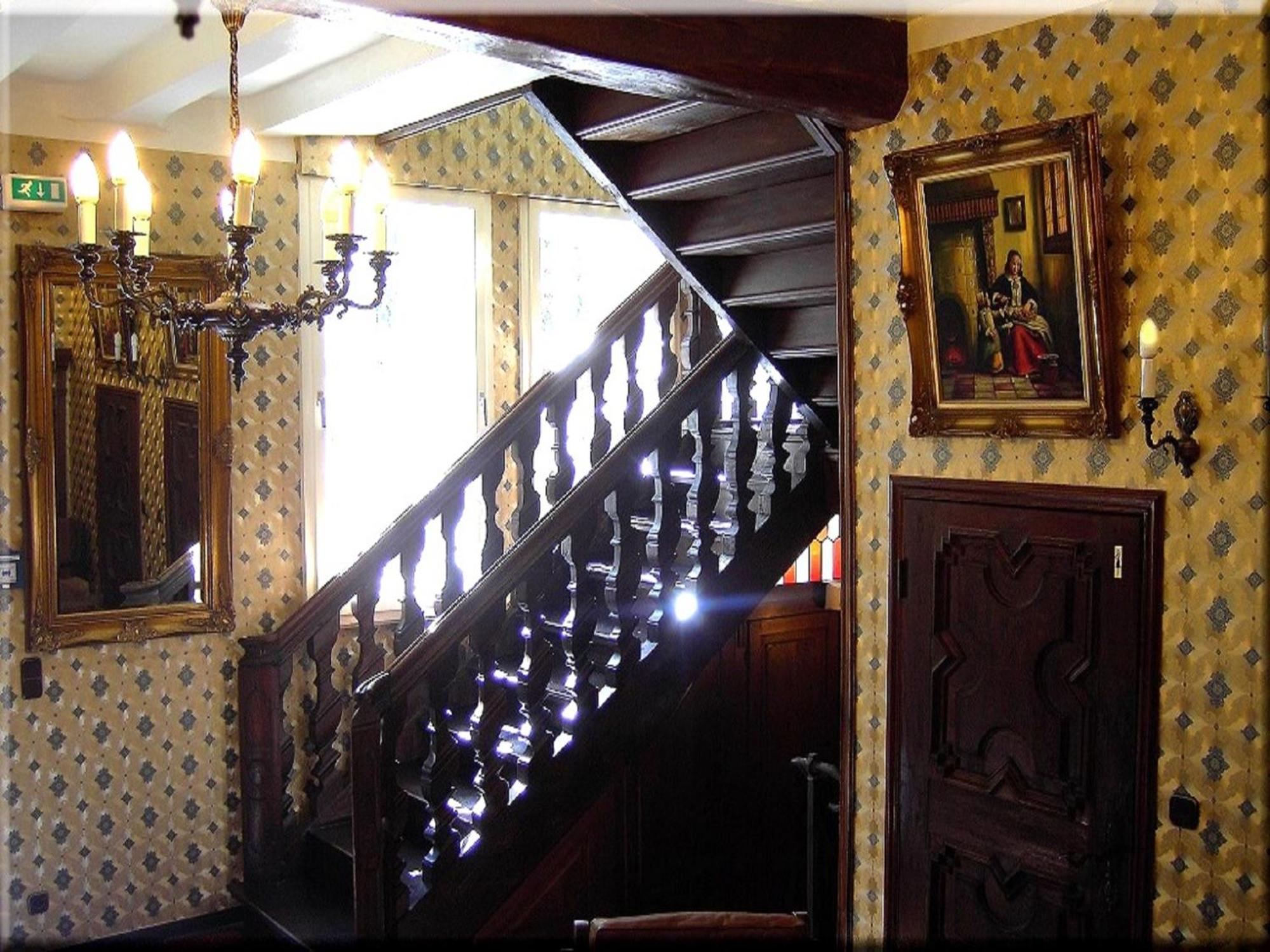 Hotel Graf Rolshausen มอนเชา ภายนอก รูปภาพ