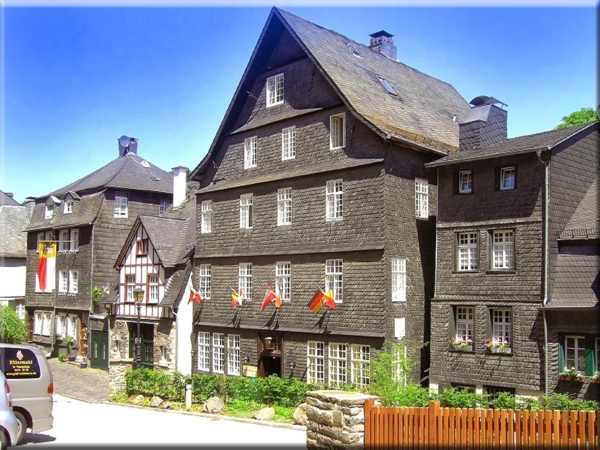 Hotel Graf Rolshausen มอนเชา ภายนอก รูปภาพ