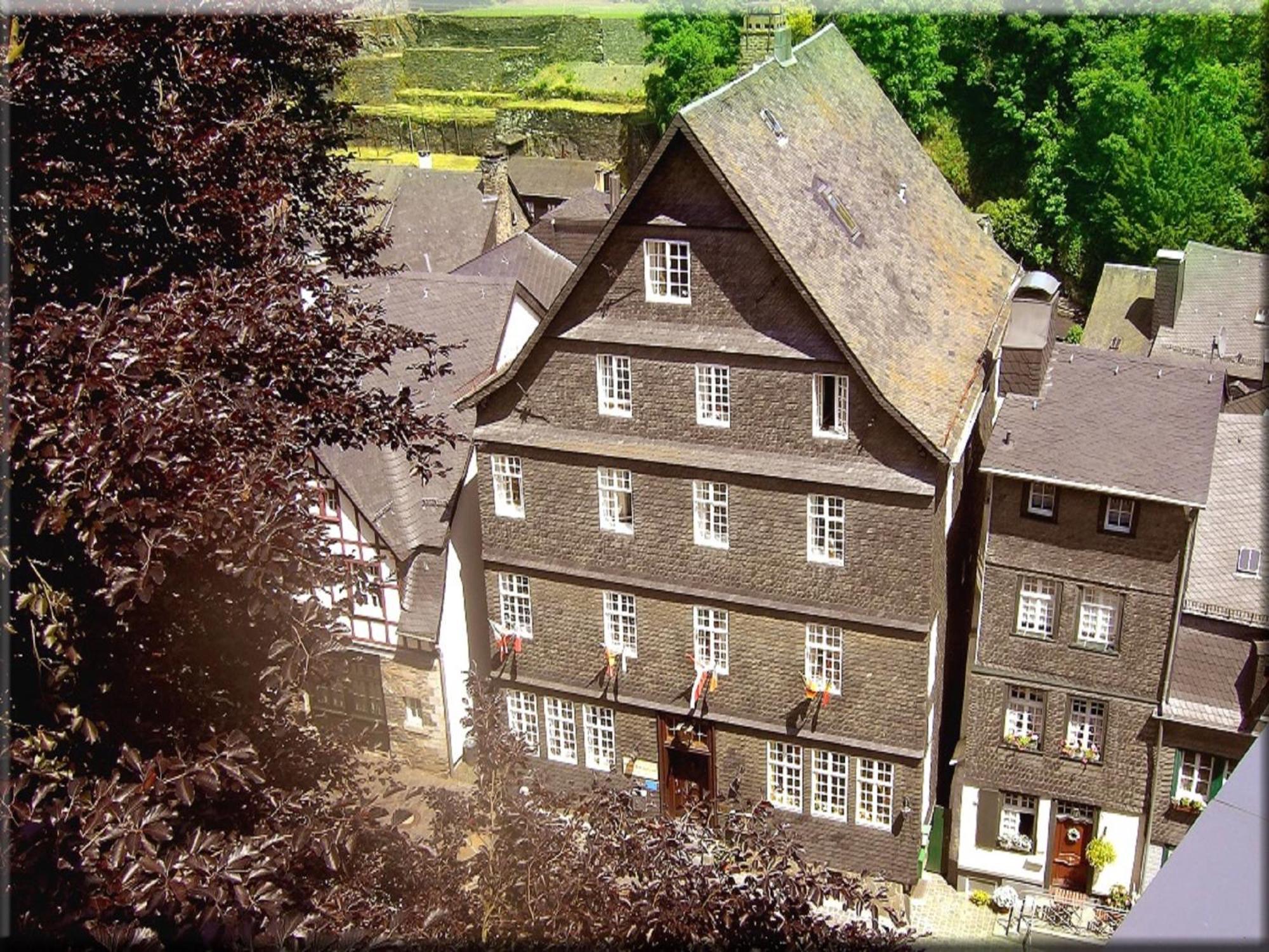 Hotel Graf Rolshausen มอนเชา ภายนอก รูปภาพ