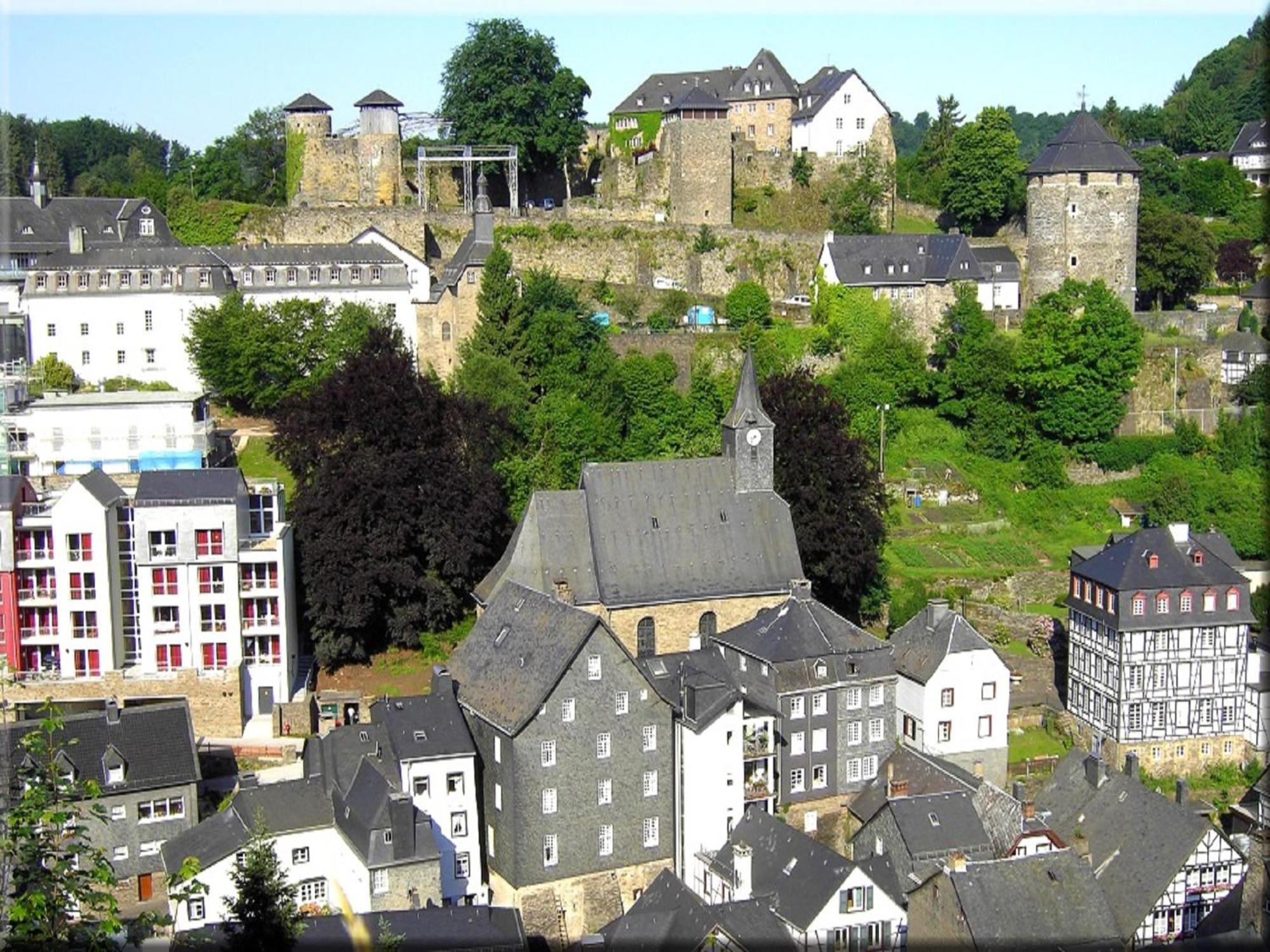 Hotel Graf Rolshausen มอนเชา ภายนอก รูปภาพ