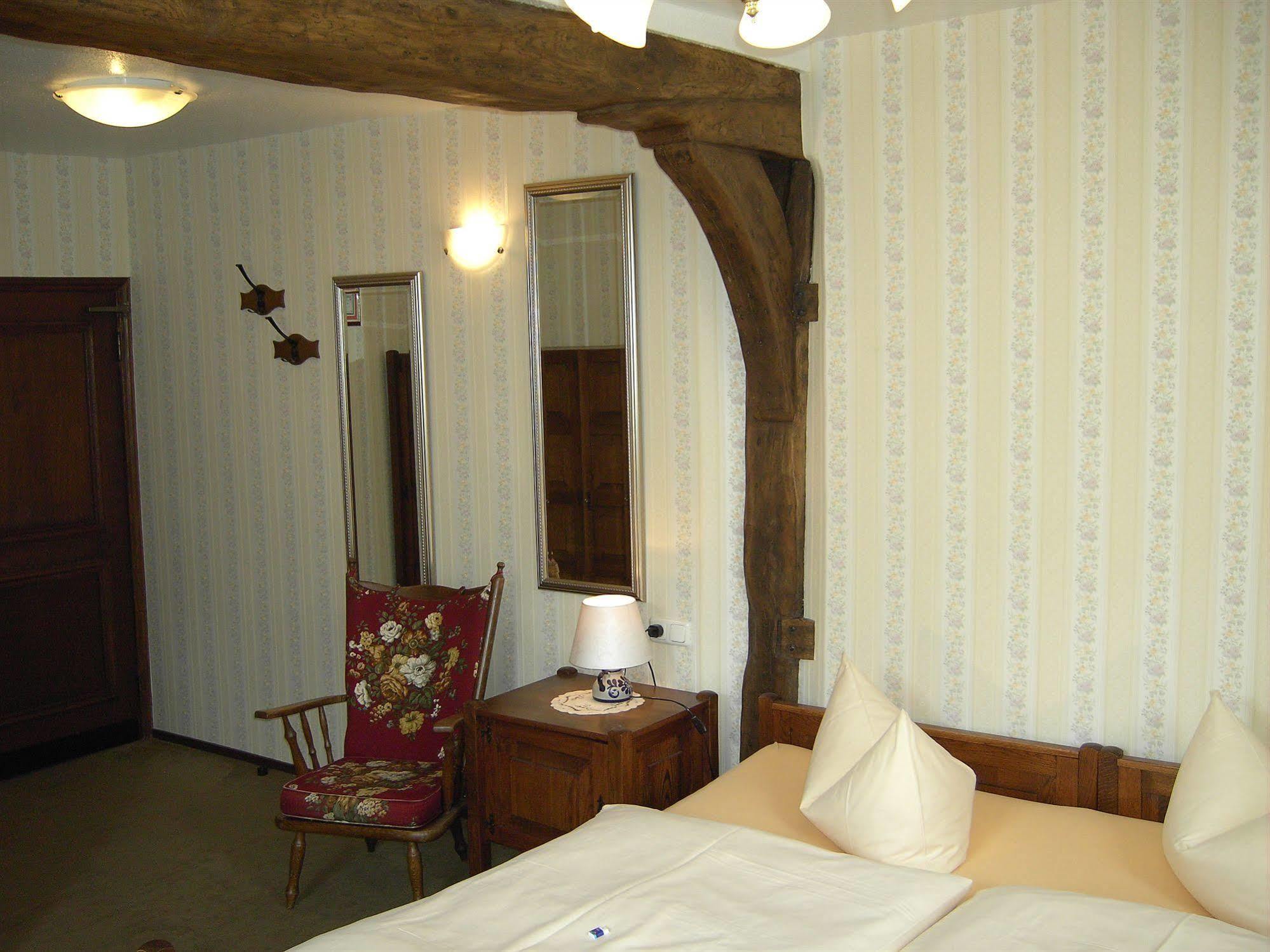 Hotel Graf Rolshausen มอนเชา ภายนอก รูปภาพ