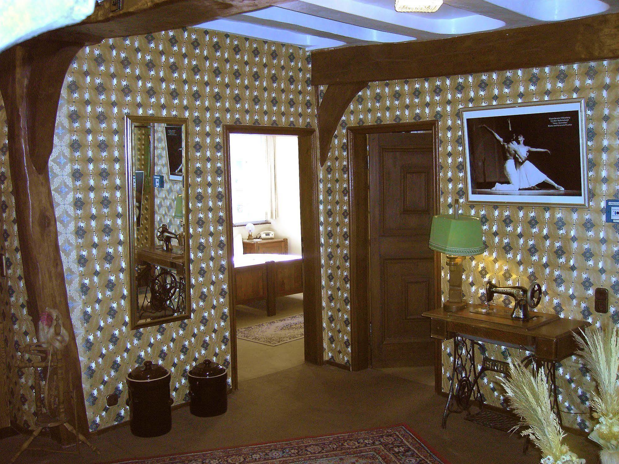 Hotel Graf Rolshausen มอนเชา ภายนอก รูปภาพ